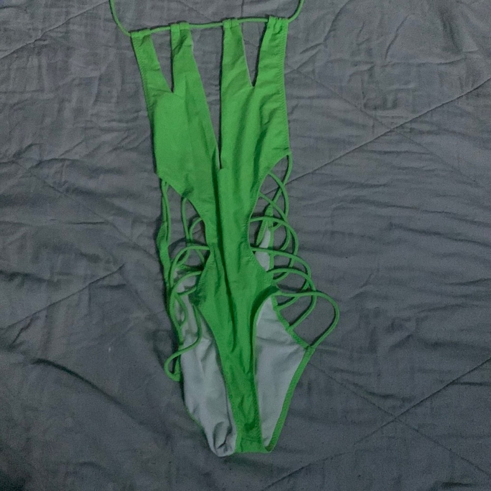 Barging suit never worn